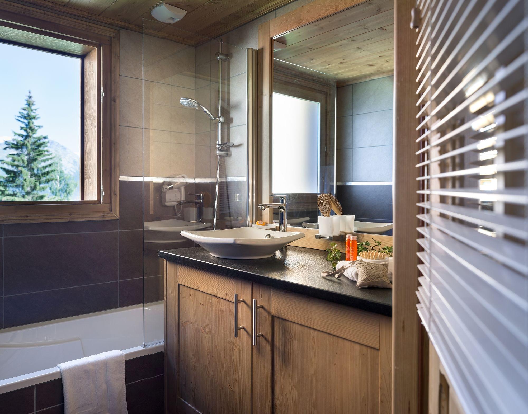 Cgh Residence Boutique Les Chalets De Layssia Samoëns Eksteriør bilde