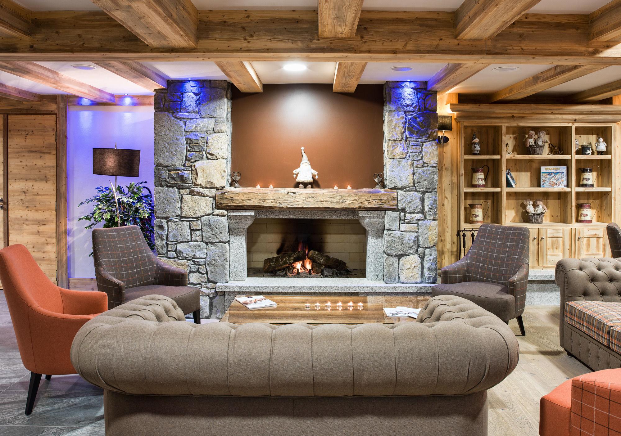 Cgh Residence Boutique Les Chalets De Layssia Samoëns Eksteriør bilde